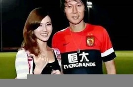 李铁案件中的妻子请律师的争议与解读(李铁老婆简介)